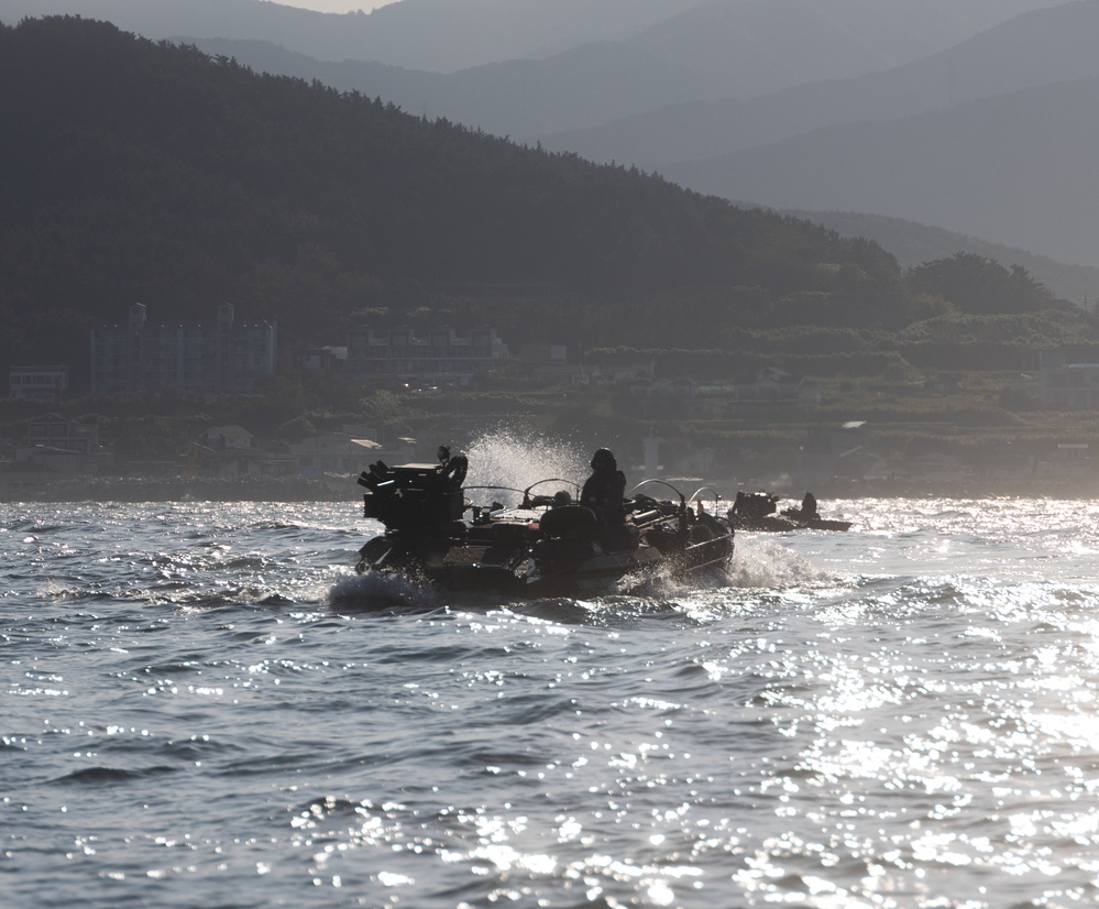 SY 24 | ROK Marines and U.S. Marines Amphibious Movements