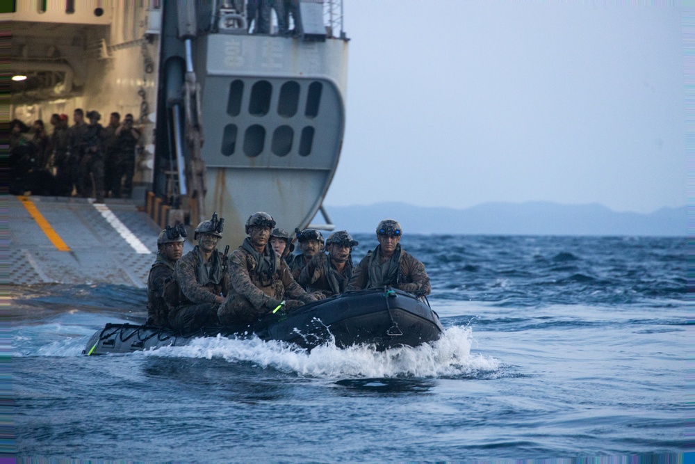 SY 24 | ROK Marines and U.S. Marines Amphibious Movements