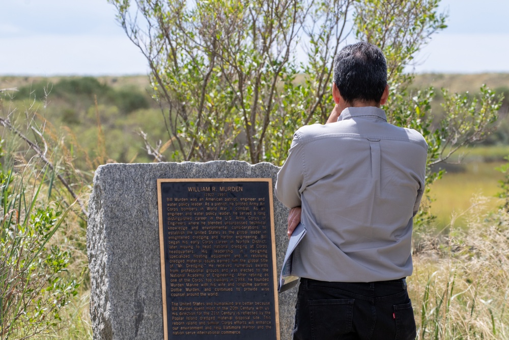 Assistant Secretary of the Army for Civil Works visits Poplar, Mid-Bay Island projects