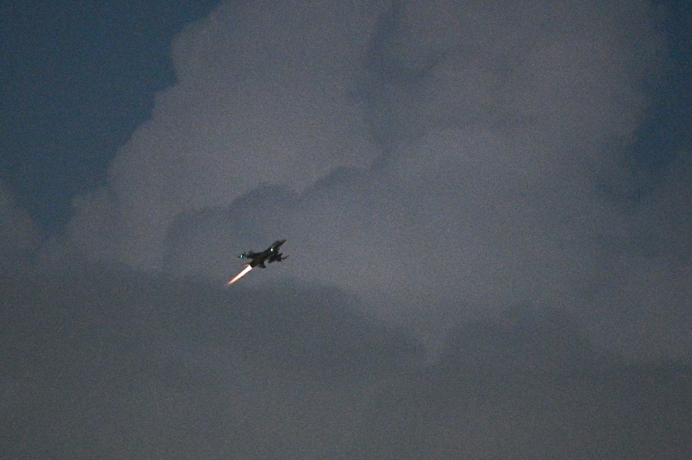 148th Fighter Wing Conducts Night Flying at Kadena Air Force Base