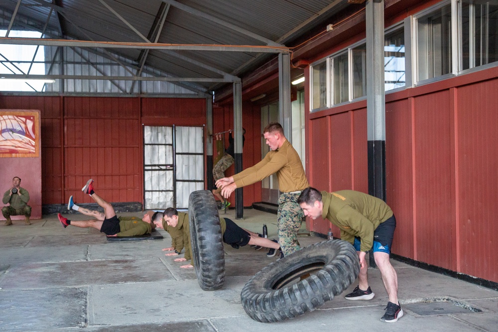 U.S. and Chilean Marines conduct physical training during UNITAS LXV