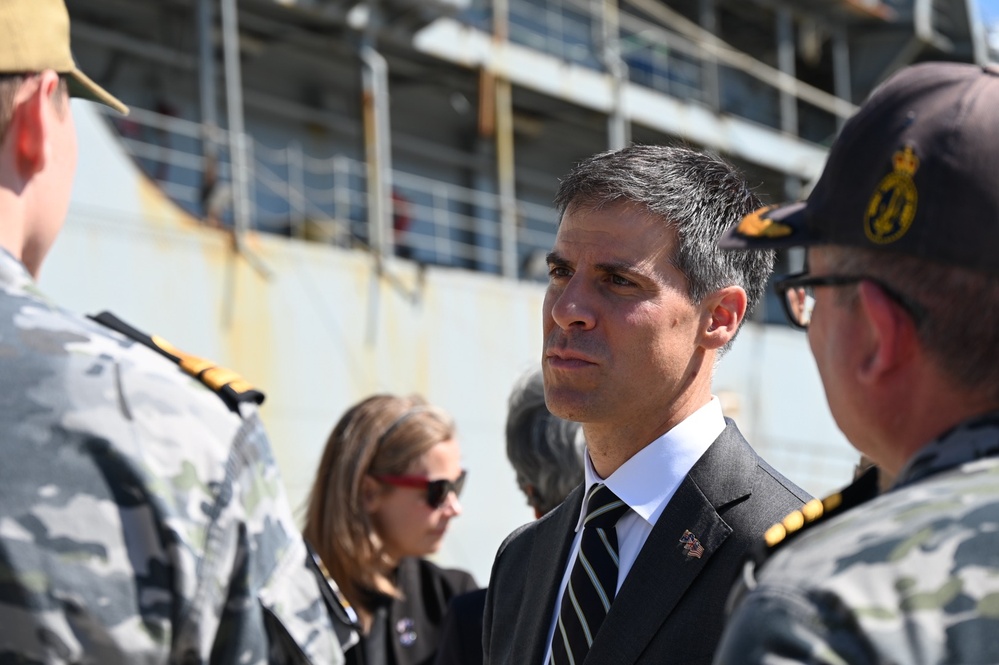 Acting Under Secretary of the Navy Visits Australia to Observe the AUKUS STMP