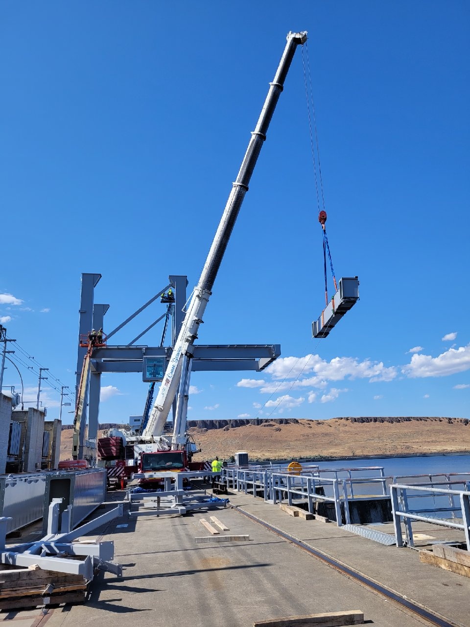 Modernizing post-war era infrastructure: Heavy lift braces future of McNary Lock and Dam