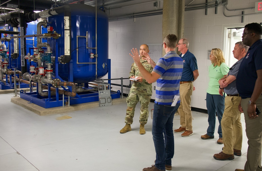 US Army Corps of Engineers Baltimore District's Fort Detrick Team Visits USAMRIID