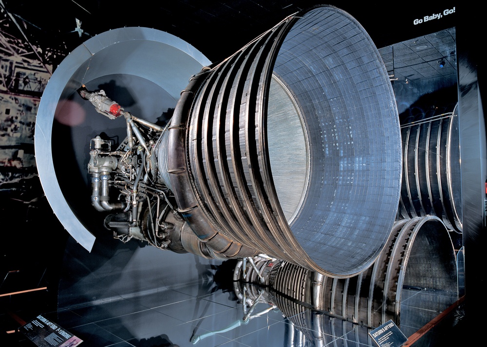 Apollo Program-2-F-1 Rocket Motor_01