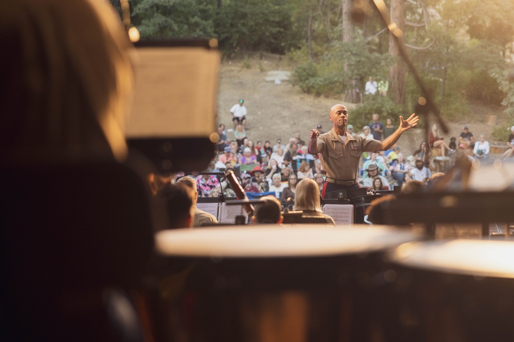 1st MARDIV Band performs at Idyllwild