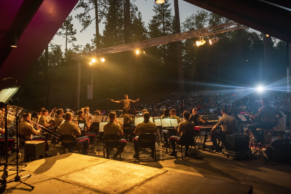 1st MARDIV Band performs at Idyllwild