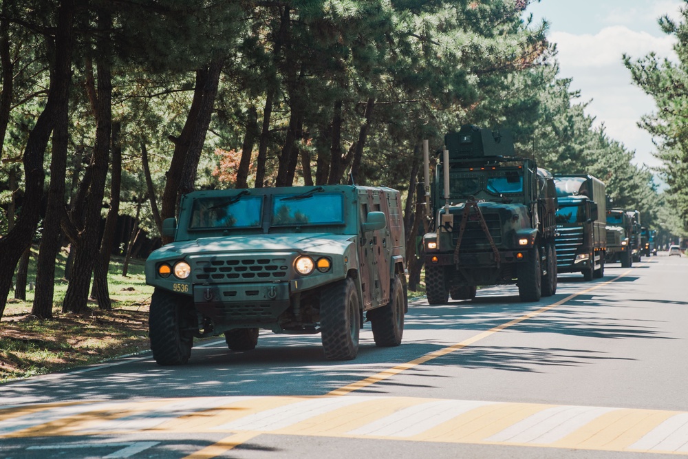 SY 24 | Joint Transportation: 15th MEU, ROK Marines Conduct Bilateral Convoy
