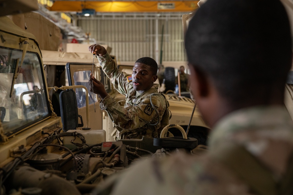 11th Corps Signal Brigade hosts the Flag &amp; Torch Challenge