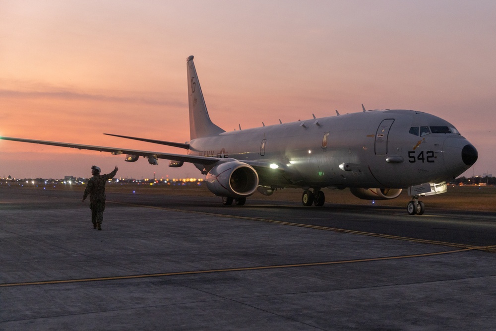 MRF-D 24.3: U.S. Marines refuel aircraft at FARP during Super Garuda Shield 24