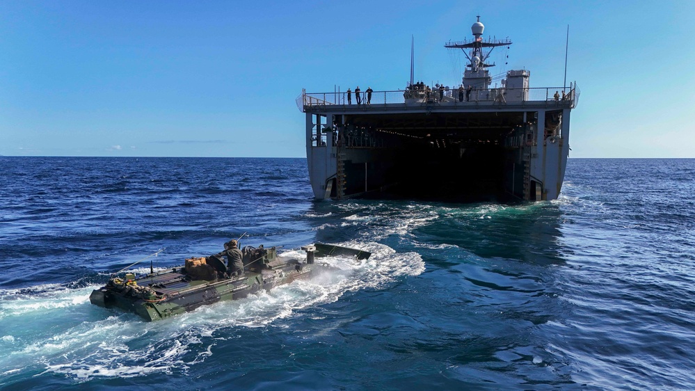 SY 24 | USS Harpers Ferry Conducts Amphibious Operations Off the Coast of Pohang, South Korea