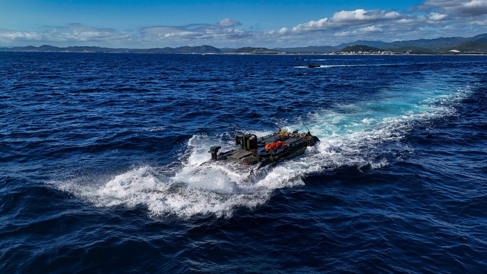 SY 24 | USS Harpers Ferry Conducts Amphibious Operations Off the Coast of Pohang, South Korea