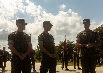 U.S. Marines Assist Marine Veteran Stranded on the Interstate