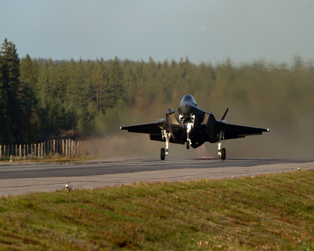 U.S. Air Force F-35 Lightning II makes historic first on highway in Finland