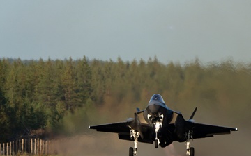 U.S. Air Force F-35 Lightning II makes historic first on highway in Finland