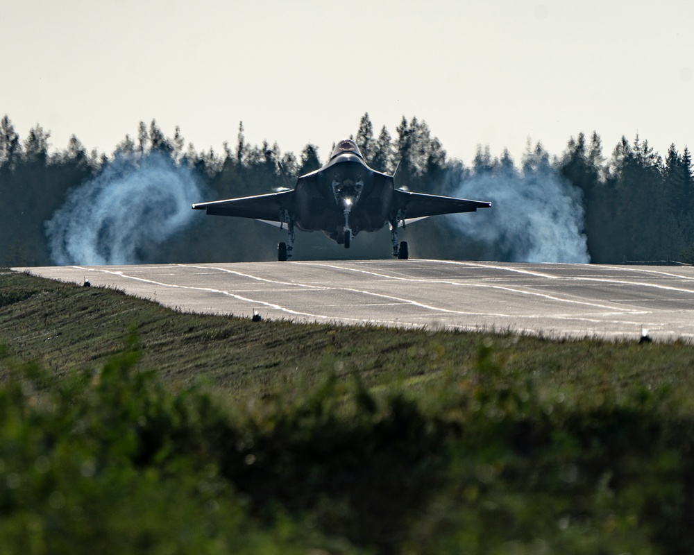 U.S. Air Force F-35 Lightning II makes historic first on highway in Finland