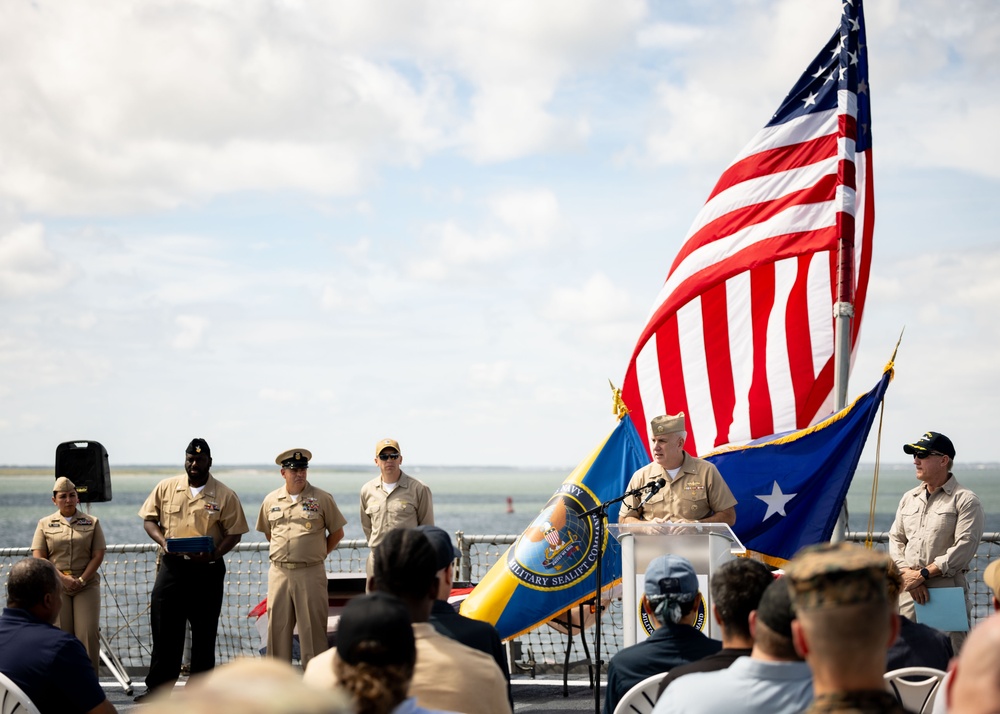 USNS Supply (T-AOE 6) Receives Navy Unit Commendation Medal