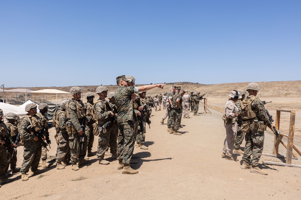 Sergeant Major of the Marine Corps Tours SOI-West