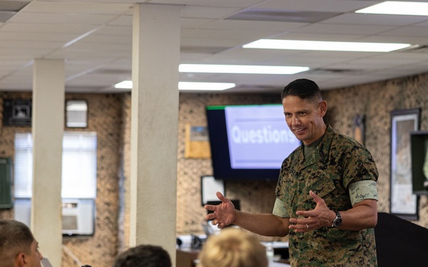 Sergeant Major of the Marine Corps Tours SOI-West