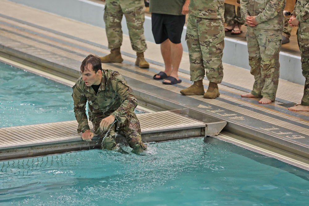 13th CSSB Soldiers Swim for Foreign Badge