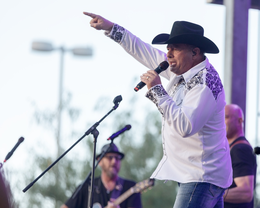 Freedom Crossing at Fort Bliss sets concert attendance record during country show