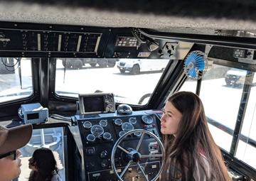 MSRON-3 Hosts Boy Scouts