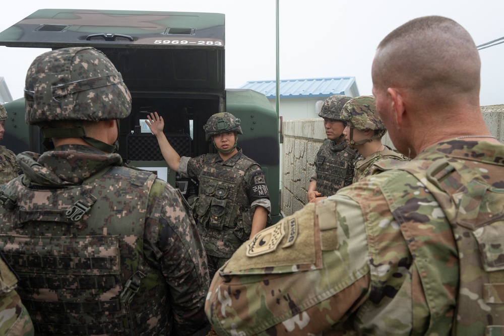 Strengthening Bonds: Joint Initiative Enhances  Interoperability between ROK-US Alliance Forces