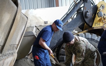 Alaska Army National Guard and U.S. Coast Guard assists with Ketchikan landslide response