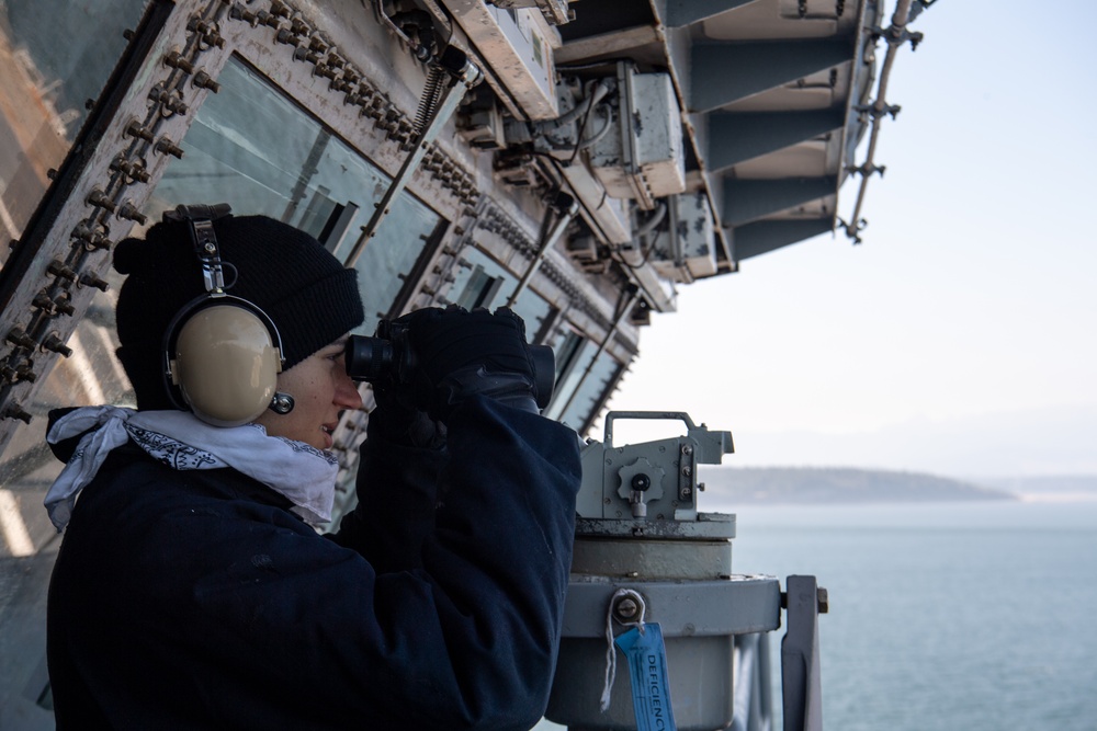 DVIDS - Images - Nimitz Sailor Stands Watch [Image 8 of 18]