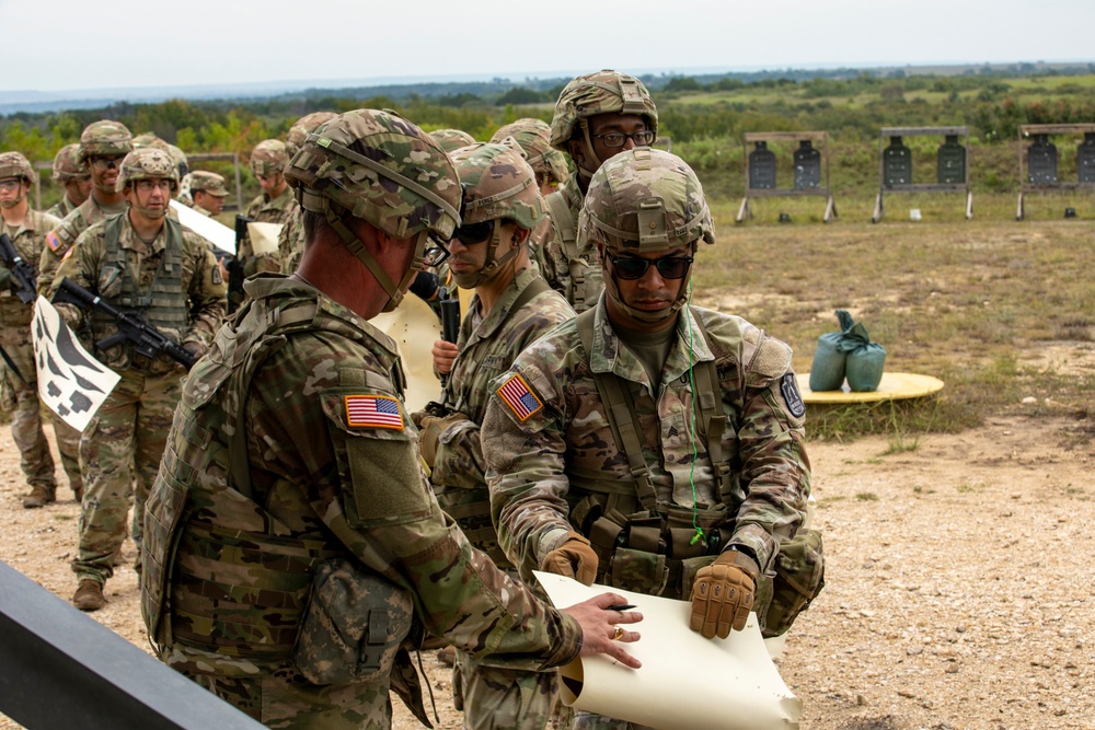 11th Corps Signal Brigade hosts the Flag &amp; Torch Challenge
