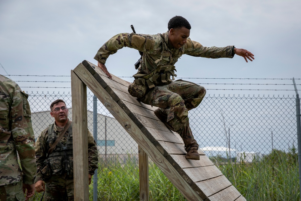 11th Corps Signal Brigade hosts the Flag &amp; Torch Challenge