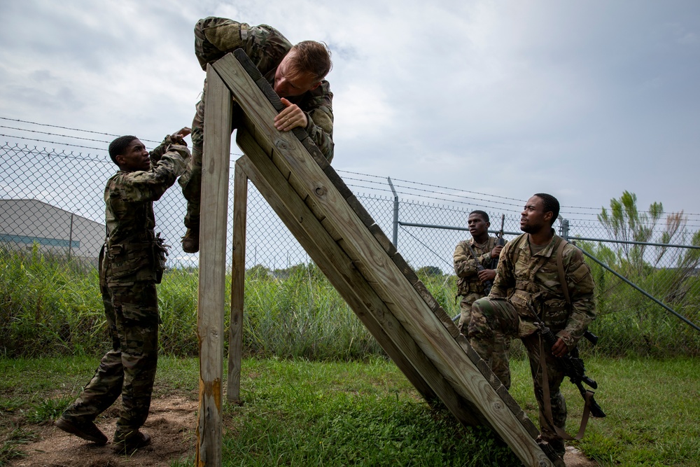 11th Corps Signal Brigade hosts the Flag &amp; Torch Challenge