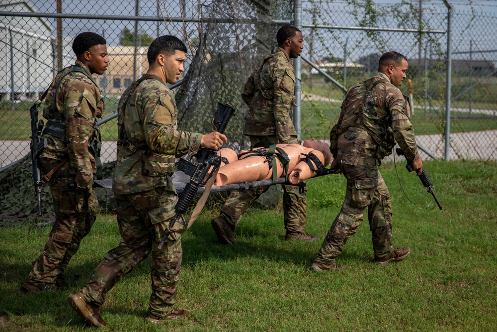 11th Corps Signal Brigade hosts the Flag &amp; Torch Challenge