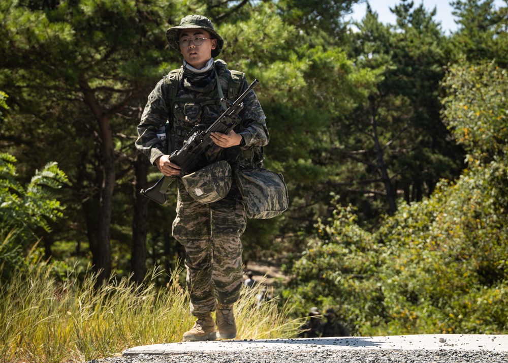 SY 24 | ROKMC and USMC Conduct Patrol Training