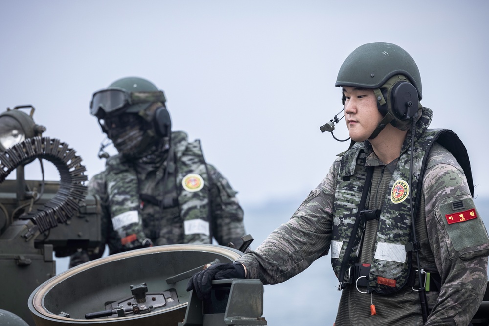 SY 24 | ROK Marines conduct simulated amphibious assault