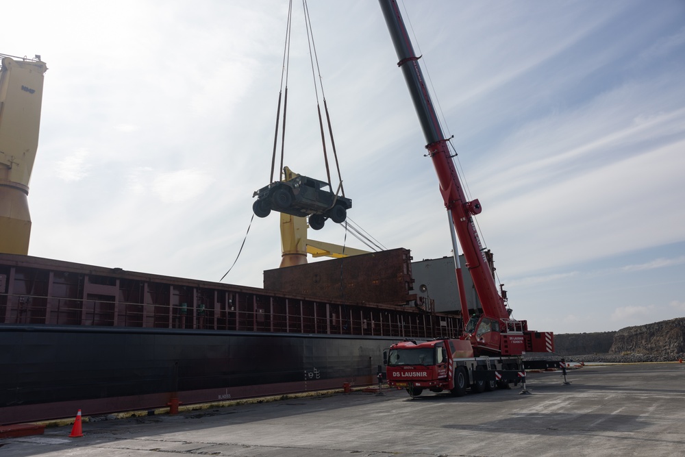MWSS-271 offloads equipment and vehicles for Exercise Northern Viking 24