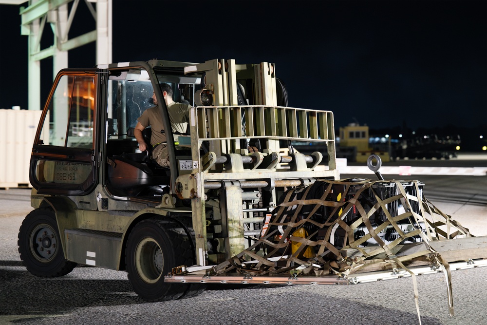 437th APS prepares cargo during EXPLODEO 2.0