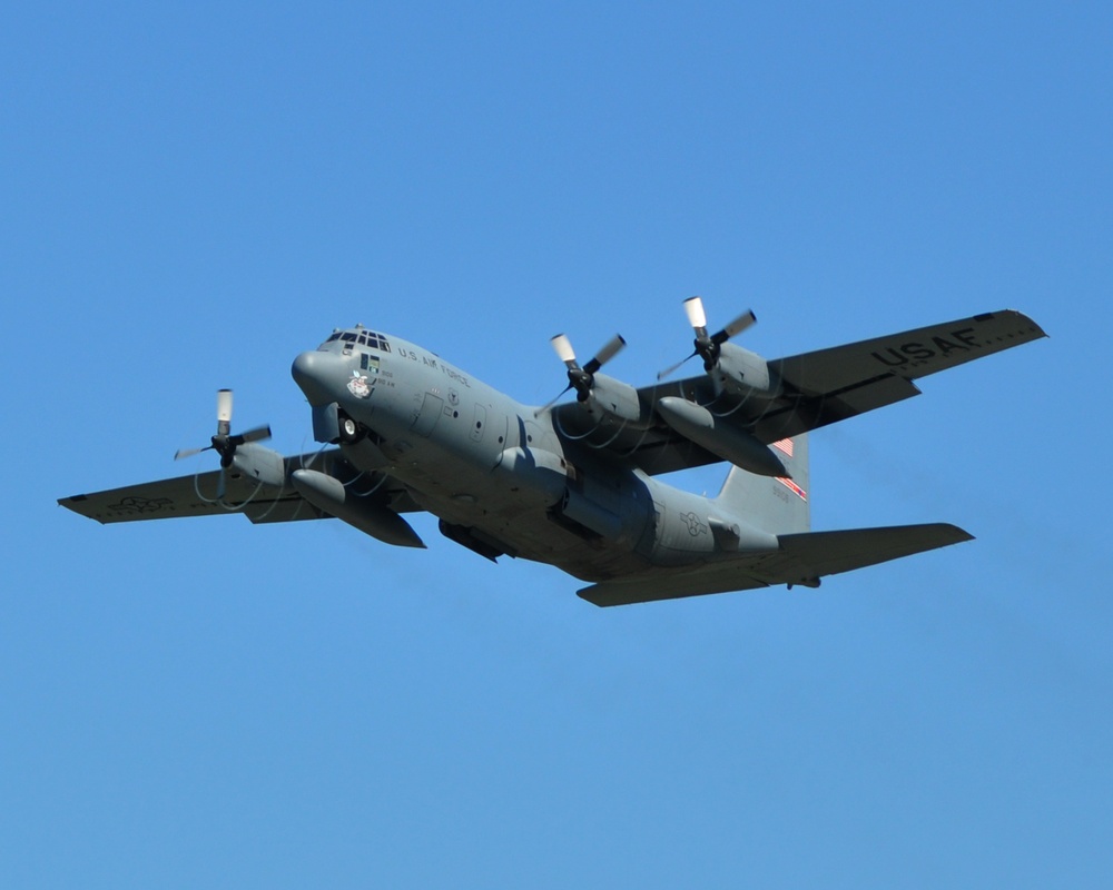 910th flies into Cleveland National Air Show