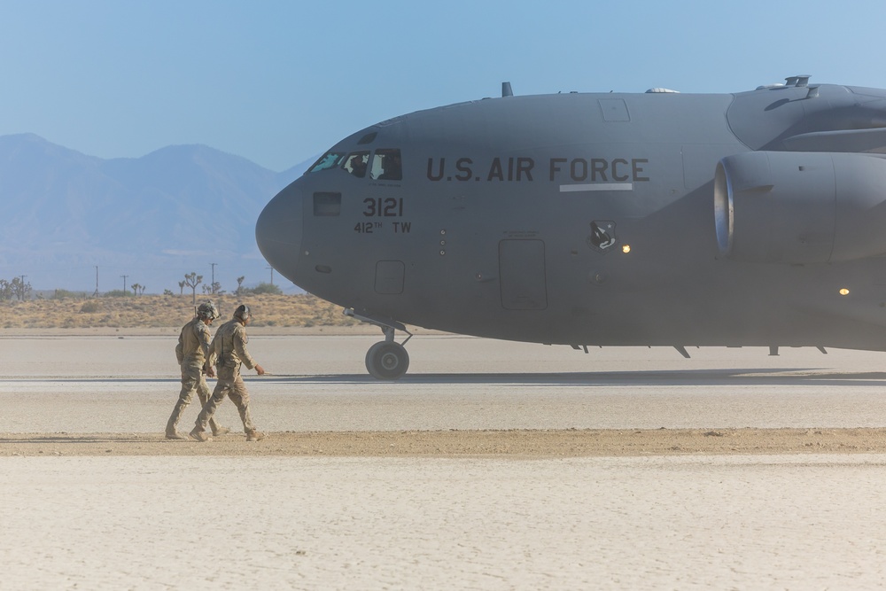 C-17 dry lakebed landings at Edwards AFB