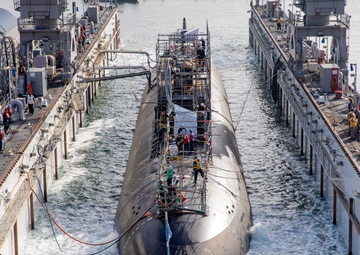 USS Scranton Undocks From ARCO