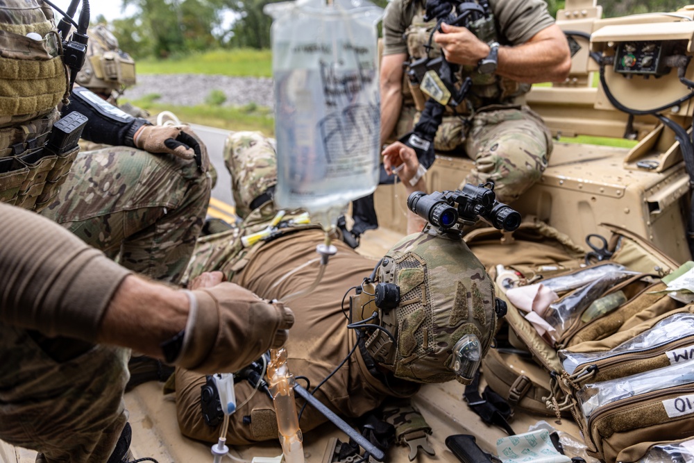 5th SFG(A) trains with U.S. Coast Guard MSRT Direct Action Section