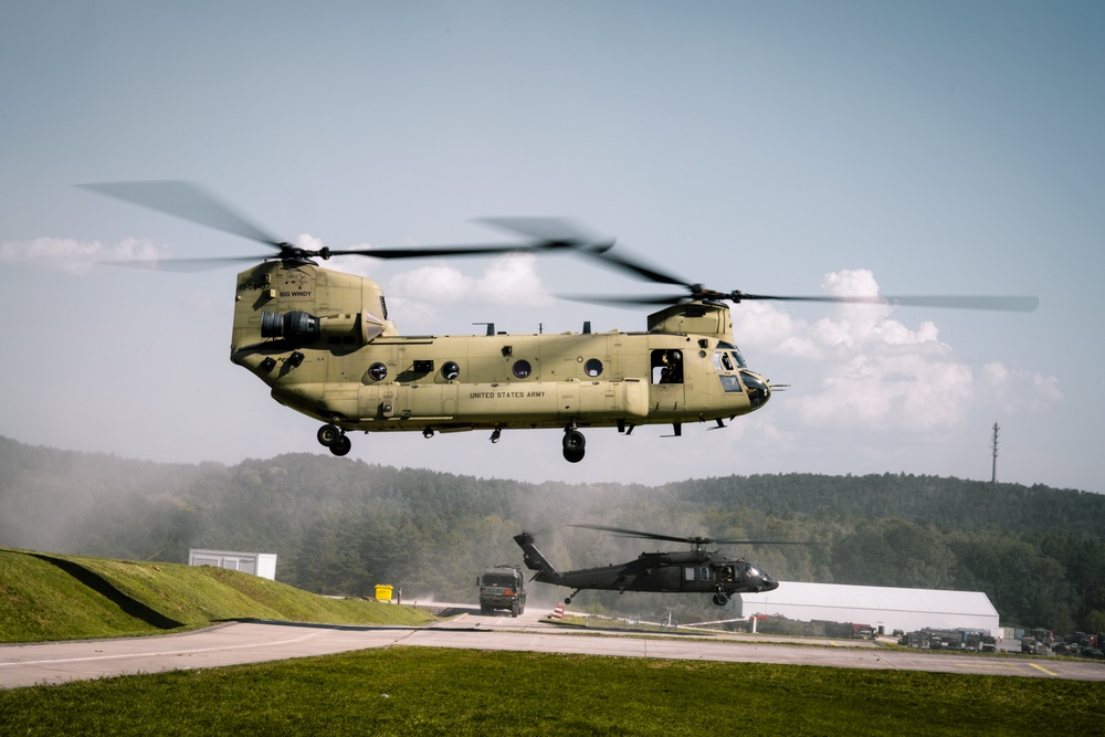 Sky Soldiers Conduct Cold Load Training On Blackhawk And Chinook Helicopters During Saber Junction 24