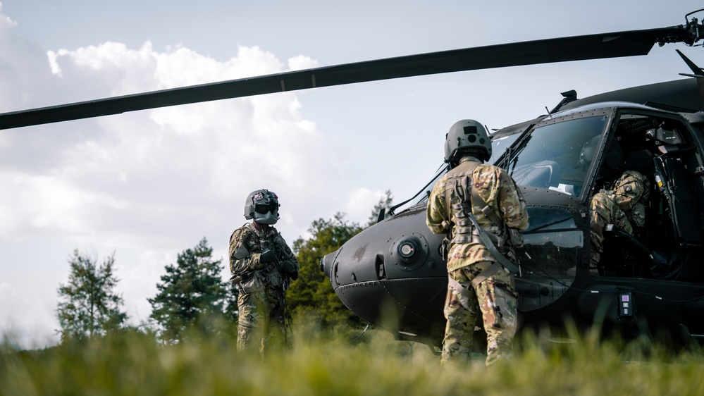 Sky Soldiers Conduct Cold Load Training On Blackhawk And Chinook Helicopters During Saber Junction 24