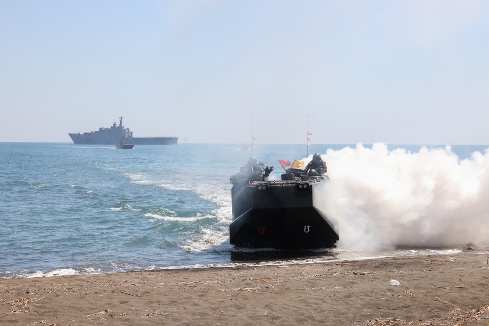 1st Bn., 1st Marines participates in amphibious assault exercise during Super Garuda Shield 2024
