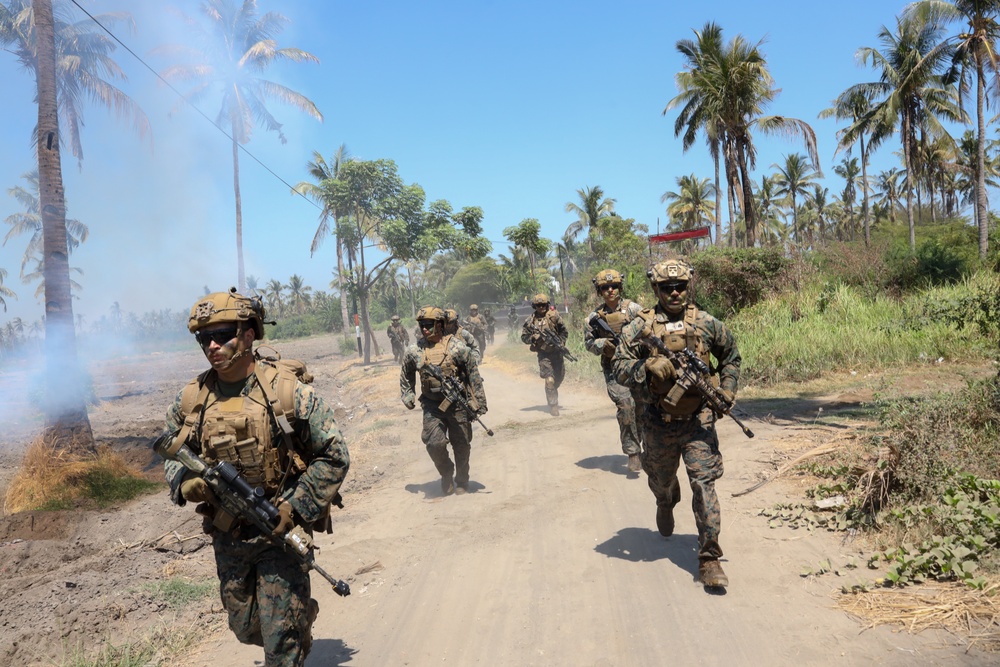 1st Bn., 1st Marines participates in amphibious assault exercise during Super Garuda Shield 2024