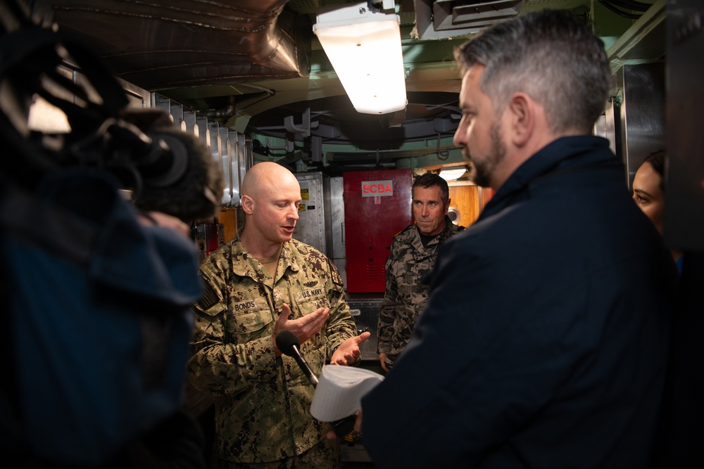 USS Hawaii Conducts Media Tour at HMAS Stirling