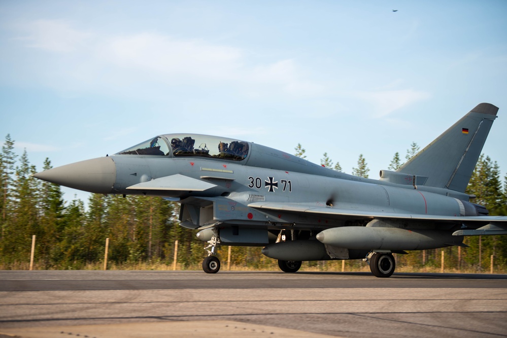 U.S. Air Force F-35 Lightning II makes historic first on highway in Finland