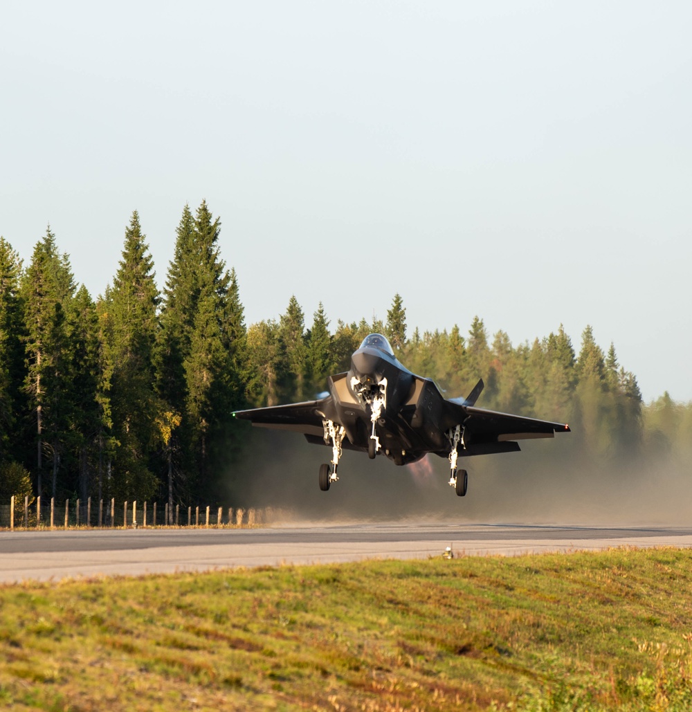 U.S. Air Force F-35 Lightning II makes historic first on highway in Finland