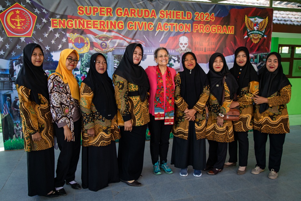 U.S. Ambassador to Indonesia, Kamala Shirin Lakhdhir, tours the newly renovated school in Palangan, Indonesia, during Super Garuda Shield