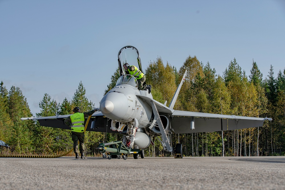 U.S. Air Force F-35 Lightning II makes historic first on highway in Finland